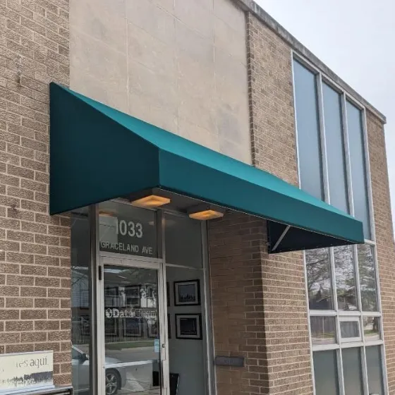 Toldo para Porta de Tecido Náutico — Instalação 6